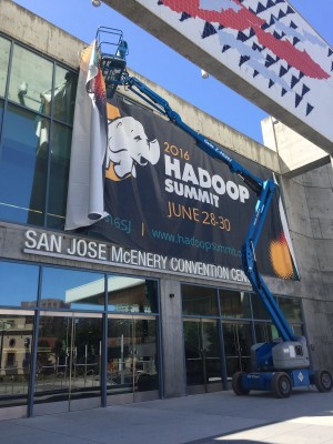 hadoop summit installation banderole